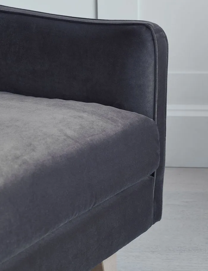 Era Armchair