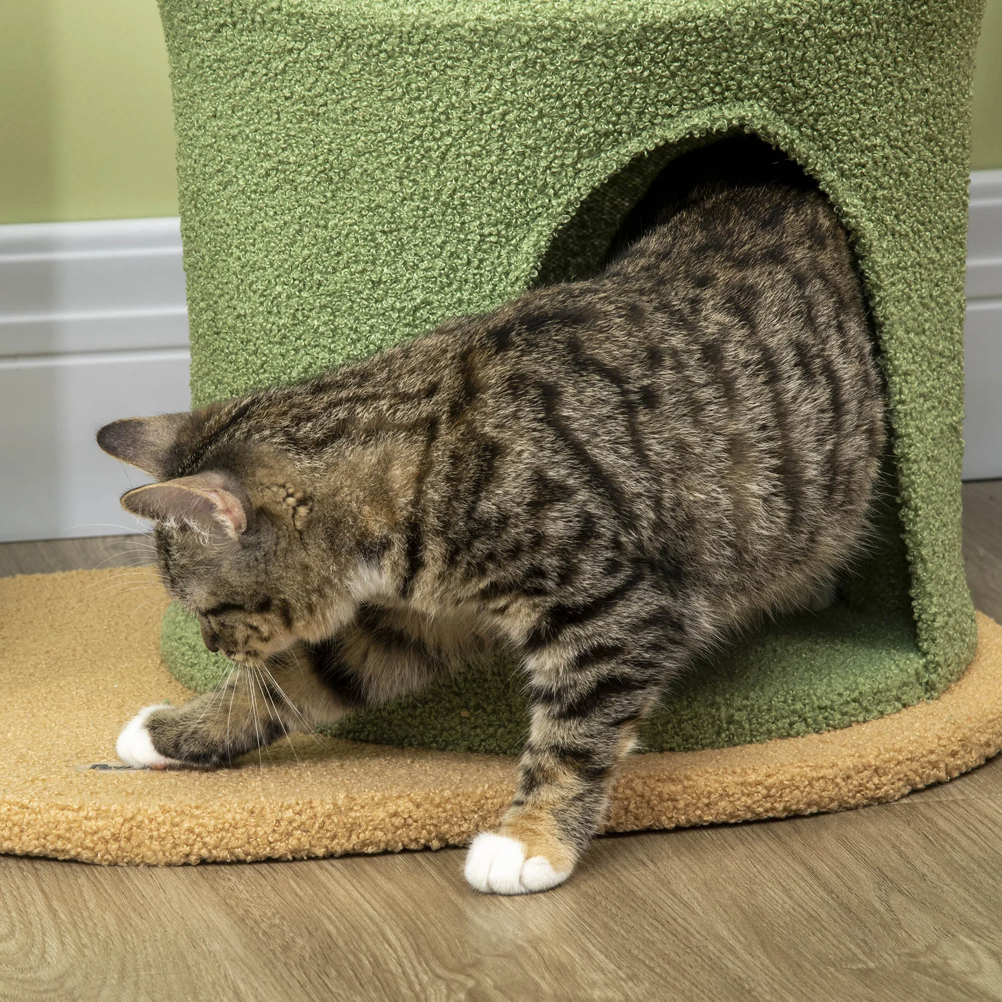 PawHut Multi Level Cat Tree w/ Scratching Post, Cat House, Bed - Green